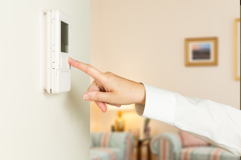 4 Reasons to Install a New Thermostat in Kenner, LA